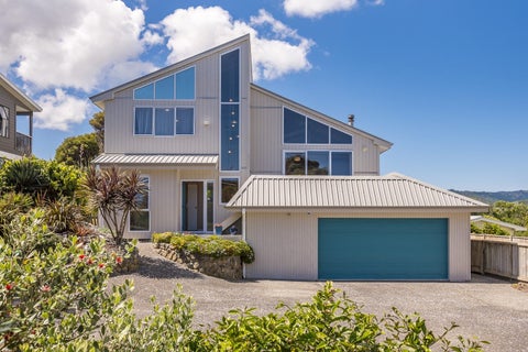 4 Atua Street, Waikanae Beach, Waikanae