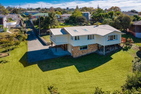 79 Tiroroa Avenue, Te Atatu South, Auckland