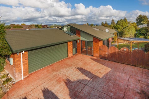 61 Clarke Avenue, Highbury, Palmerston North