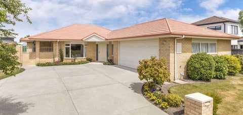 27 Becmead Drive, Harewood, Christchurch