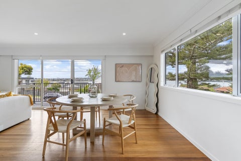 2/104 Sylvan Avenue, Northcote, Auckland