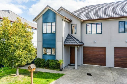 13 Vicente Place, Oteha, Auckland