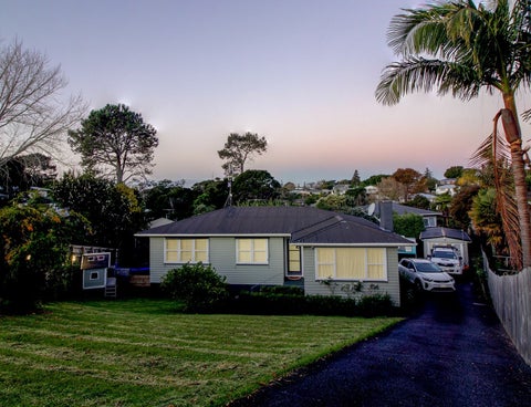 18 Tracey Terrace, Te Atatu South, Auckland