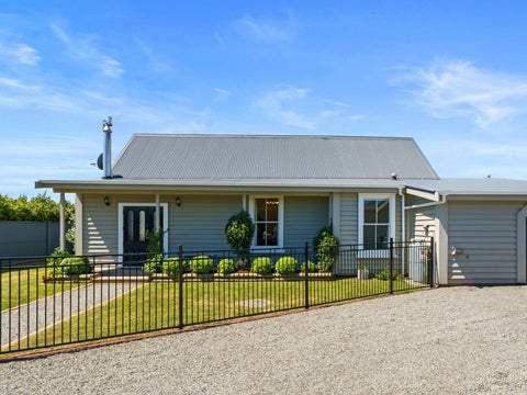 99 Jellicoe Street, Martinborough, Martinborough