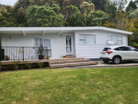 26 Mamaku Street, Paraparaumu