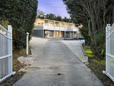 10 Lilburn Crescent, Massey, Auckland