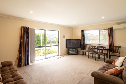 22 John Street, Riverton