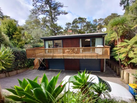 23A Fairmount Road, Titirangi, Auckland