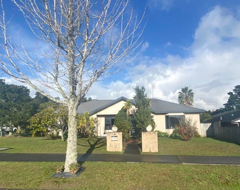 44 Bluebird Crescent, Unsworth Heights, Auckland