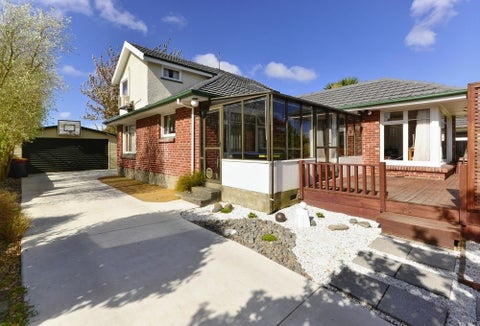6 Merton Place, Bryndwr, Christchurch