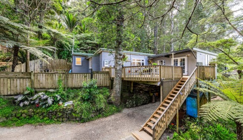 103 Laingholm Drive, Laingholm, Auckland