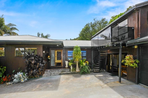 304 Thames Coast Sh25 Road, THORNTON BAY, THAMES