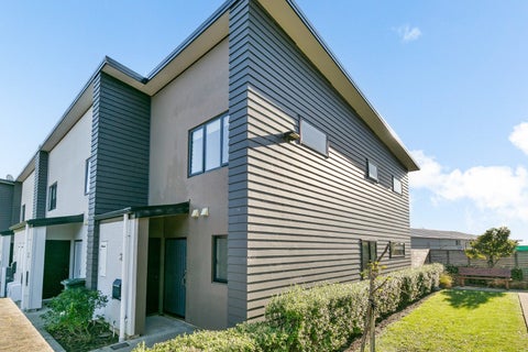 23/9 Surrey Street, Tawa, Wellington