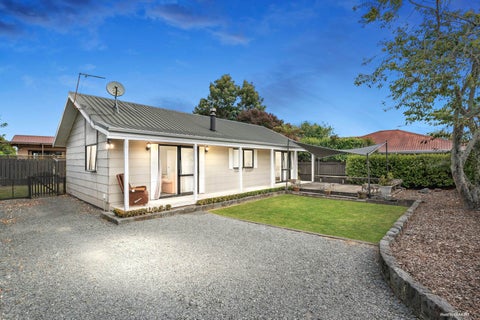5A Hill Crescent, Papakura, Papakura