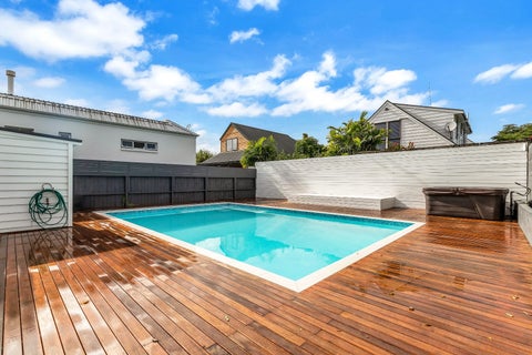 61 Wainui avenue, Point Chevalier, Auckland
