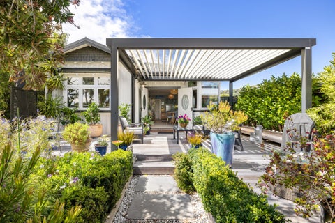 2/8 Celia Street, Redcliffs, Christchurch