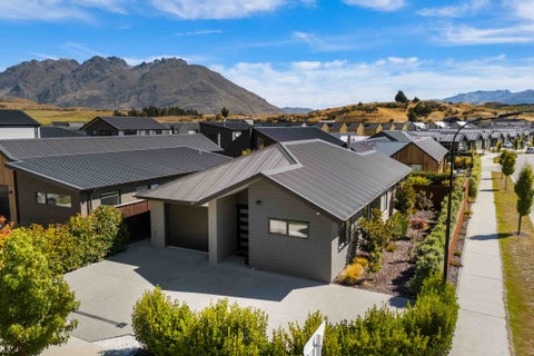 2 Collie Road, Jacks Point, Queenstown