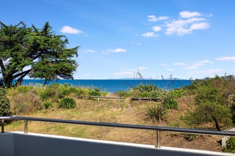 17A Groves Road, Raumati Beach, Paraparaumu