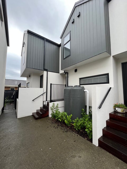2/48 Glen Road, Stokes Valley, Lower Hutt