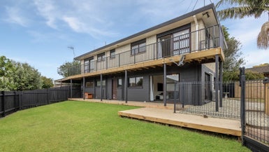 154 Carnoustie Drive, Wattle Downs, Auckland
