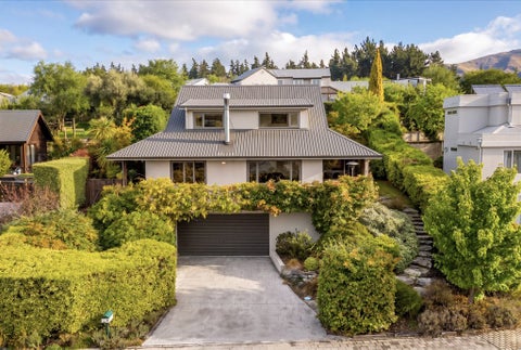 9 Scaife Place, Wanaka