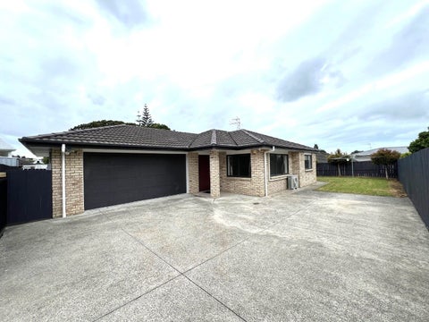 5A Lloyd Avenue, Papatoetoe, Auckland