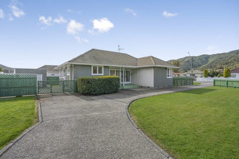2 Devon Street, Wainuiomata, Lower Hutt