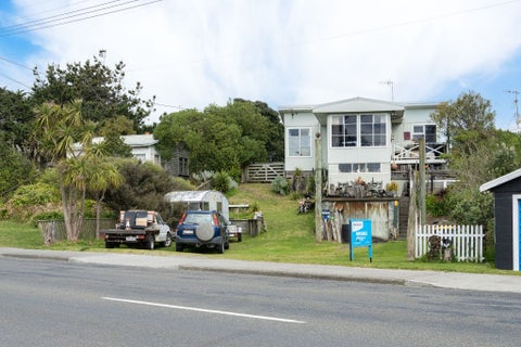 643 Waitarere Beach Road, Waitārere Beach, Levin