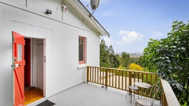8 Park Road, Titirangi, Auckland
