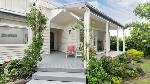 55 Commodore Drive, Lynfield, Auckland