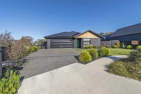 28 Hollard Crescent, Lincoln, Lincoln