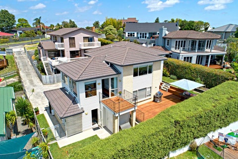 79A Bradbury Road, Botany Downs, Auckland