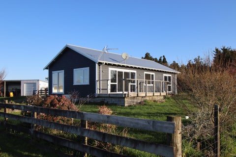 20 Tariki Road South, Tariki, Stratford