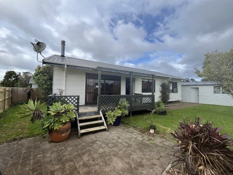 36 Meadowvale Rise, Titirangi, Auckland