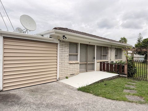 2/13 Royal Arch Place, Rosehill, Papakura