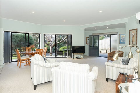 206 Mazengarb Road, Paraparaumu