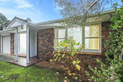 15 Miro Road, Greenlane, Auckland