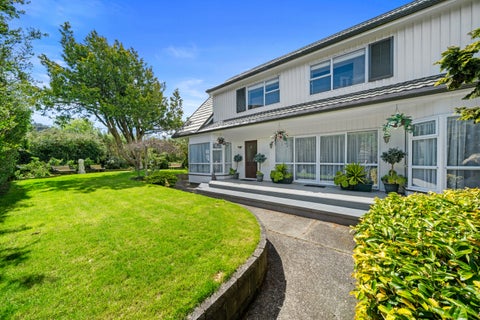 116 Wellington Road, Wainuiomata, Lower Hutt