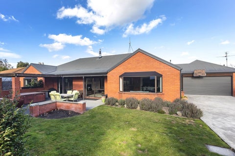 15 Stanton Place, Woodend, Woodend