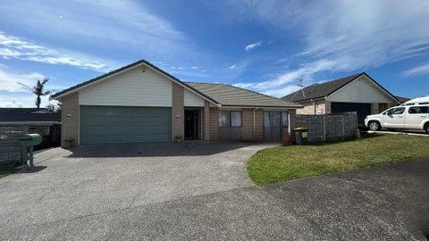 3 Baird Street, Howick, Auckland