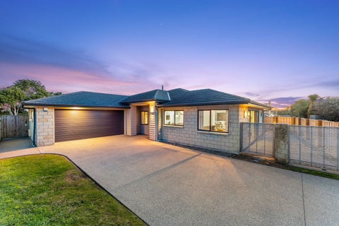 26 Cottonwood Close, Paraparaumu Beach, Paraparaumu