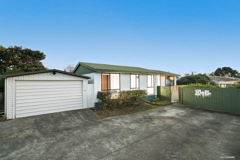 2/84 Lynwood Road, New Lynn, Auckland