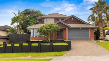 1/40 Jane Eyre Drive, Somerville, Auckland