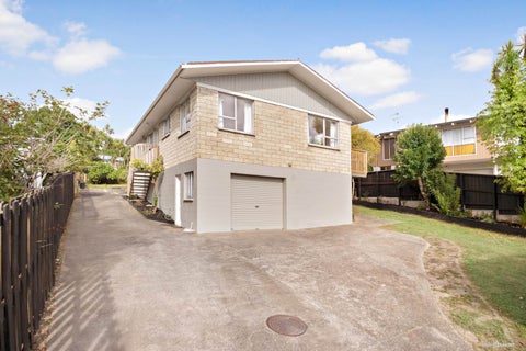 1/31 Pakira Avenue, Glendene, Auckland