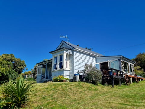 25 Castle Street, Riverton