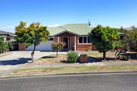 13 Saunders Crescent, Stoke, Nelson