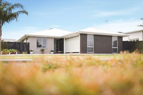 11 Coutts Street, Papamoa Beach, Papamoa