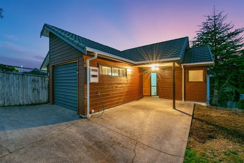 64 Birdwood Road, Swanson, Auckland