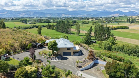 68 Greenacres Road North, Redwood Valley, Richmond