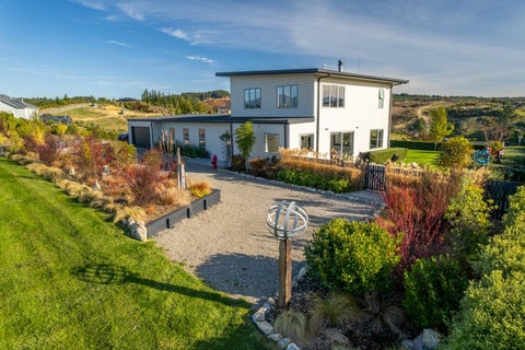 50 Eban Road, Redwood Valley